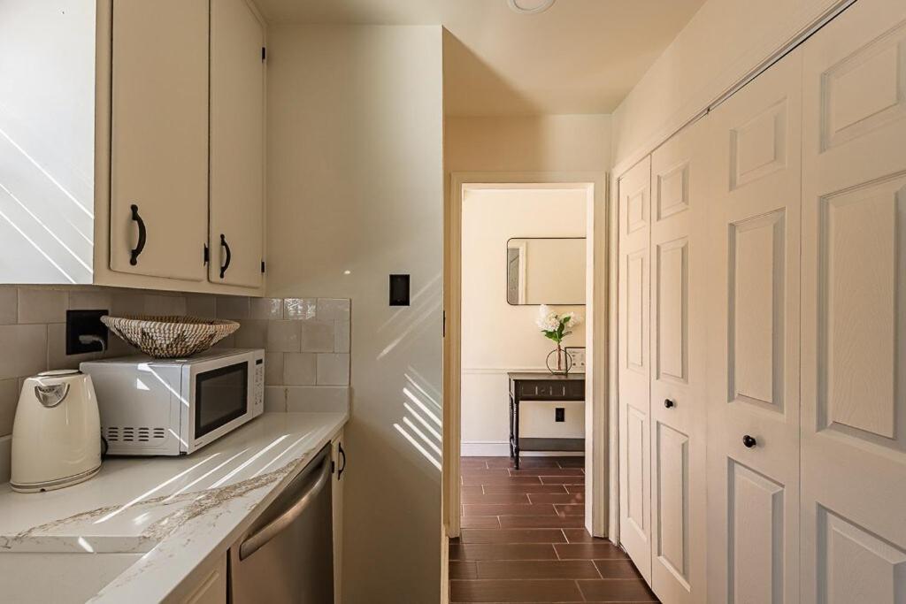 Cozy Townhome Retreat With King Bed Near I-10, Capitol, Fsu & Famu Tallahassee Exterior foto